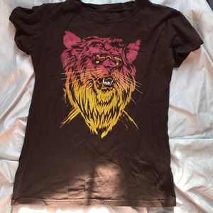 Vintage graphic lion tee